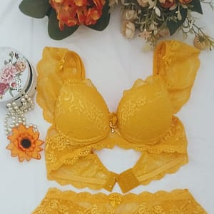 Conjunto Em Renda Alça Dupla E Fio Largo Na Lateral