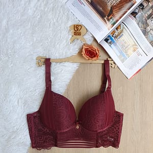 Conjunto Plus Cropped Em Tule e Renda