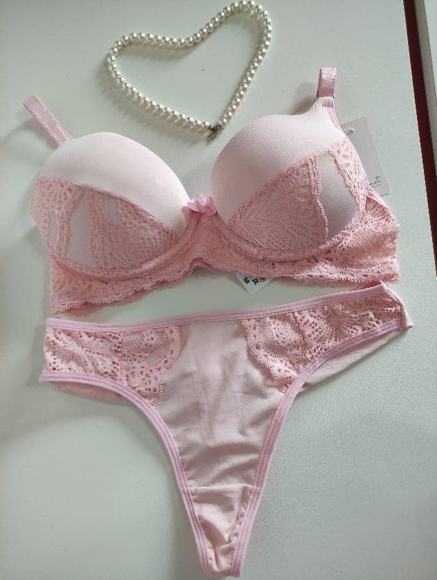 Conjunto Lingerie Com Detalhes Em Renda Delicada
