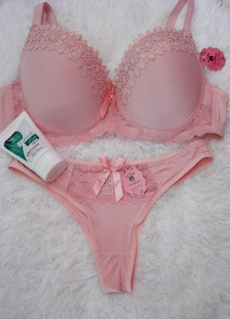Conjunto Plus Em Microfibra Com Detalhes Guipure